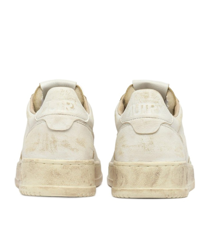 Autry Medalist Super Vintage Low-top Sneakers In White