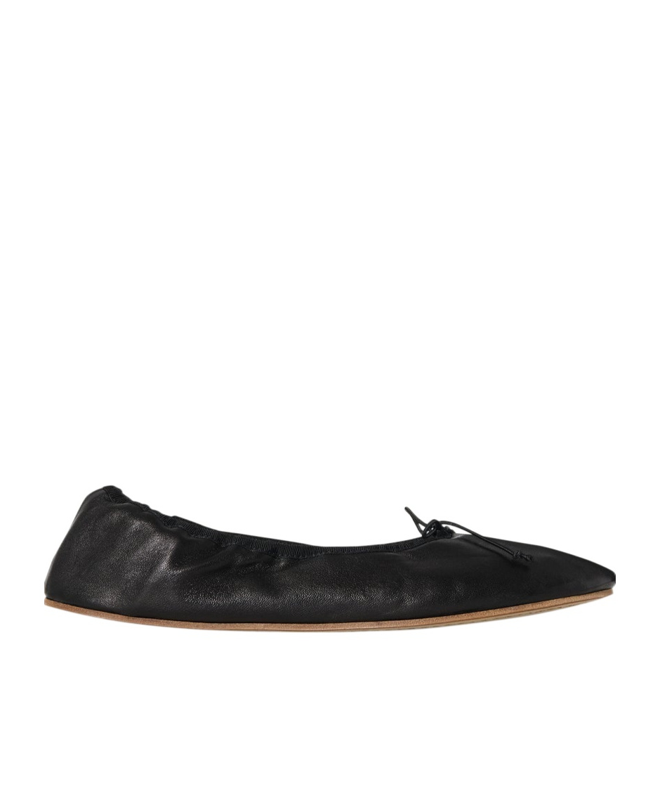 The Row Round Toe Ballet Flats In Black