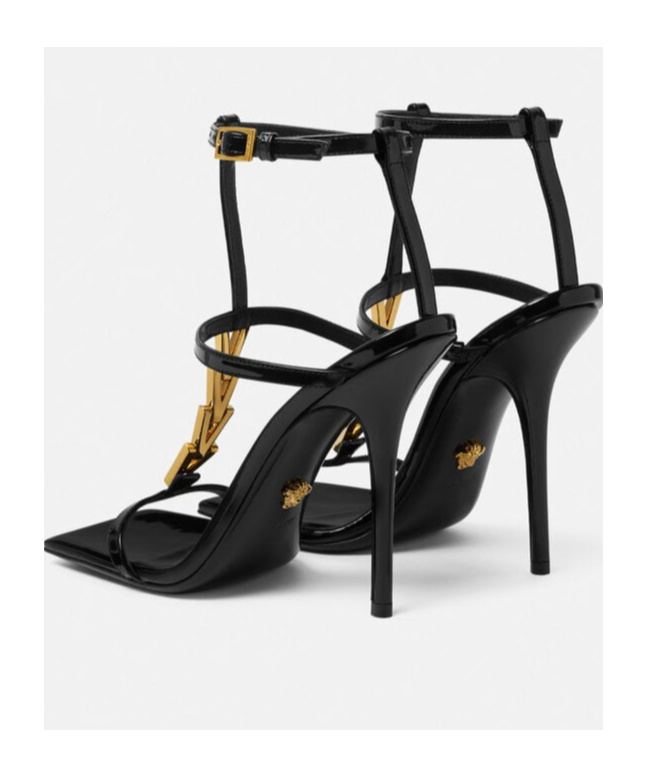 Versace V2025 Chain Sandal In Black