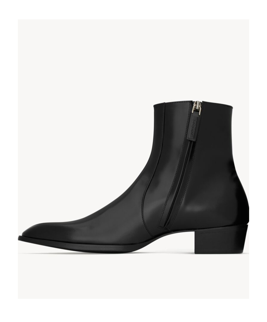 Saint Laurent Roman Boots In Smooth Leather In Black