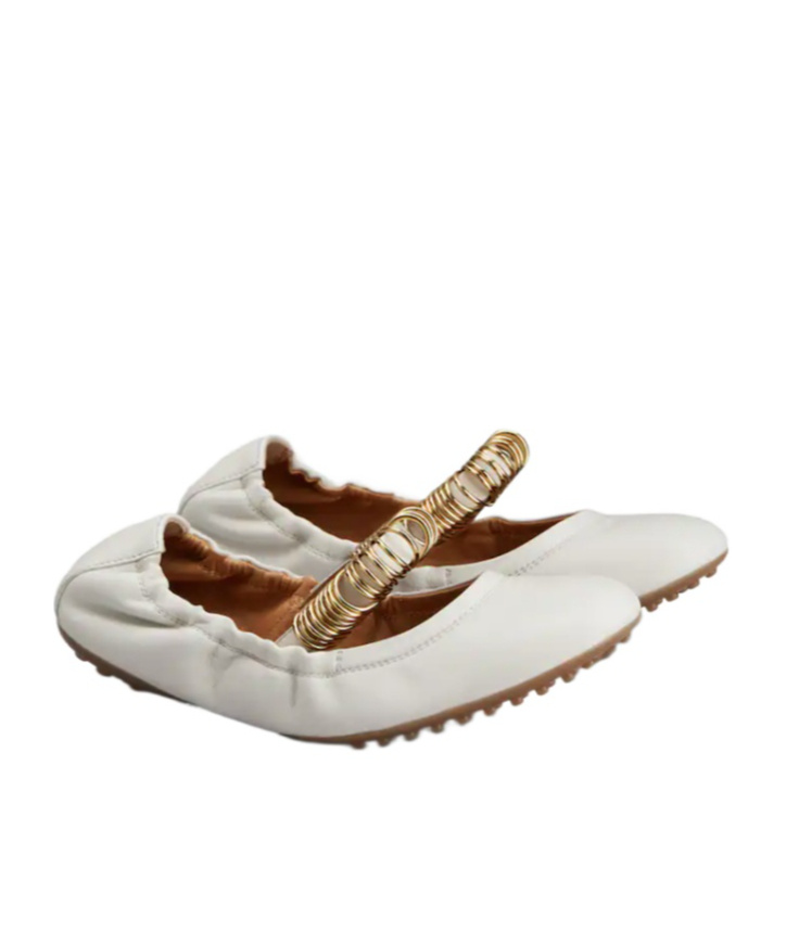 Tod's Dee Ballerina Shoes In Beige