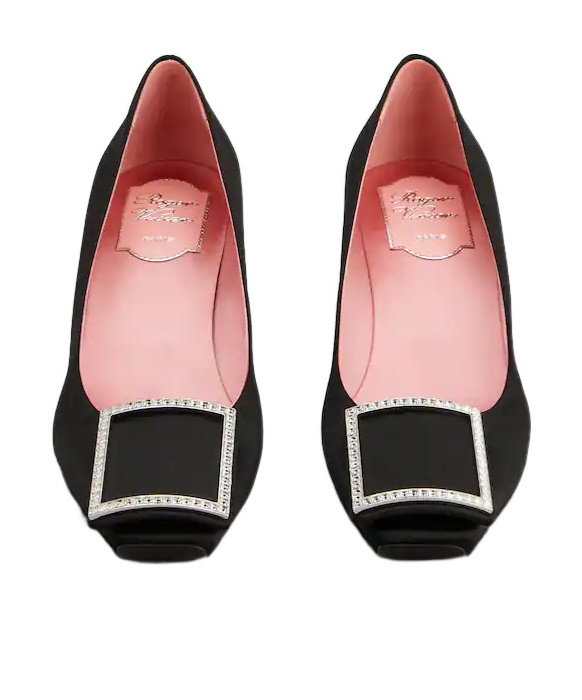 Roger Vivier Trompette Pumps In Satin In Black