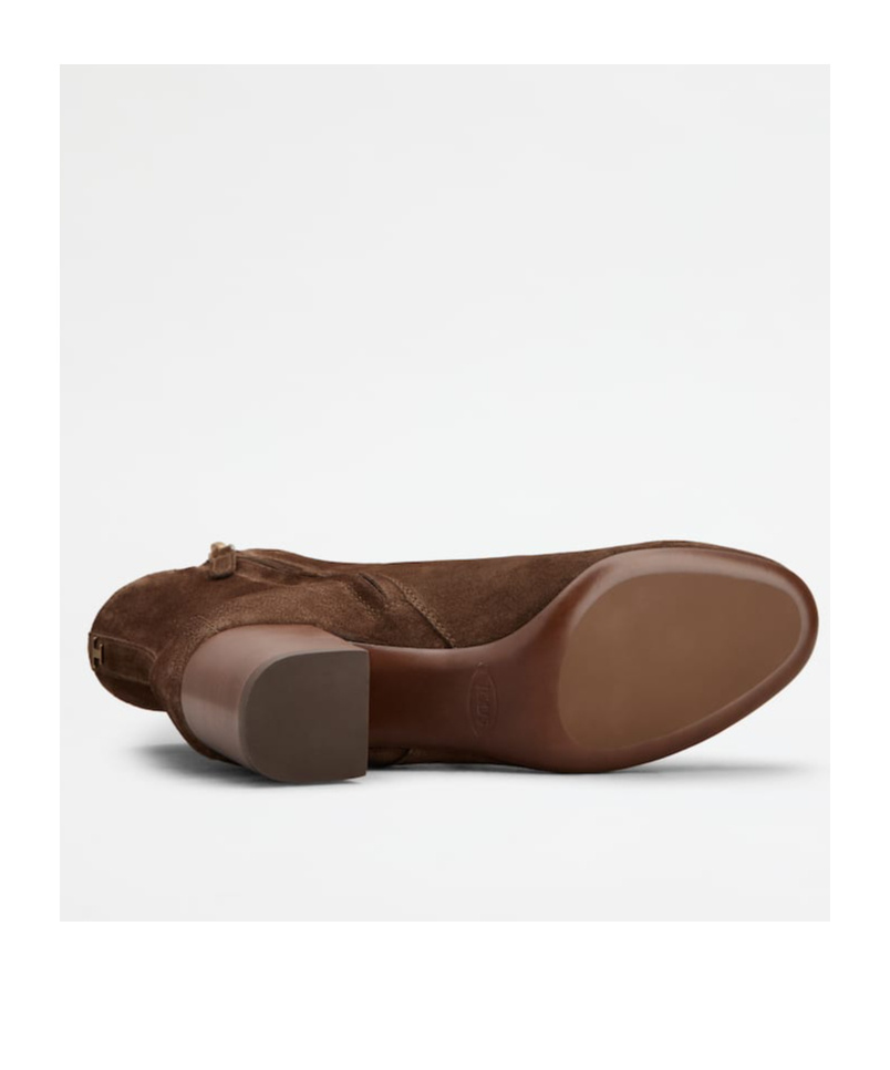 Tod's Zippered Short Boots In Brown