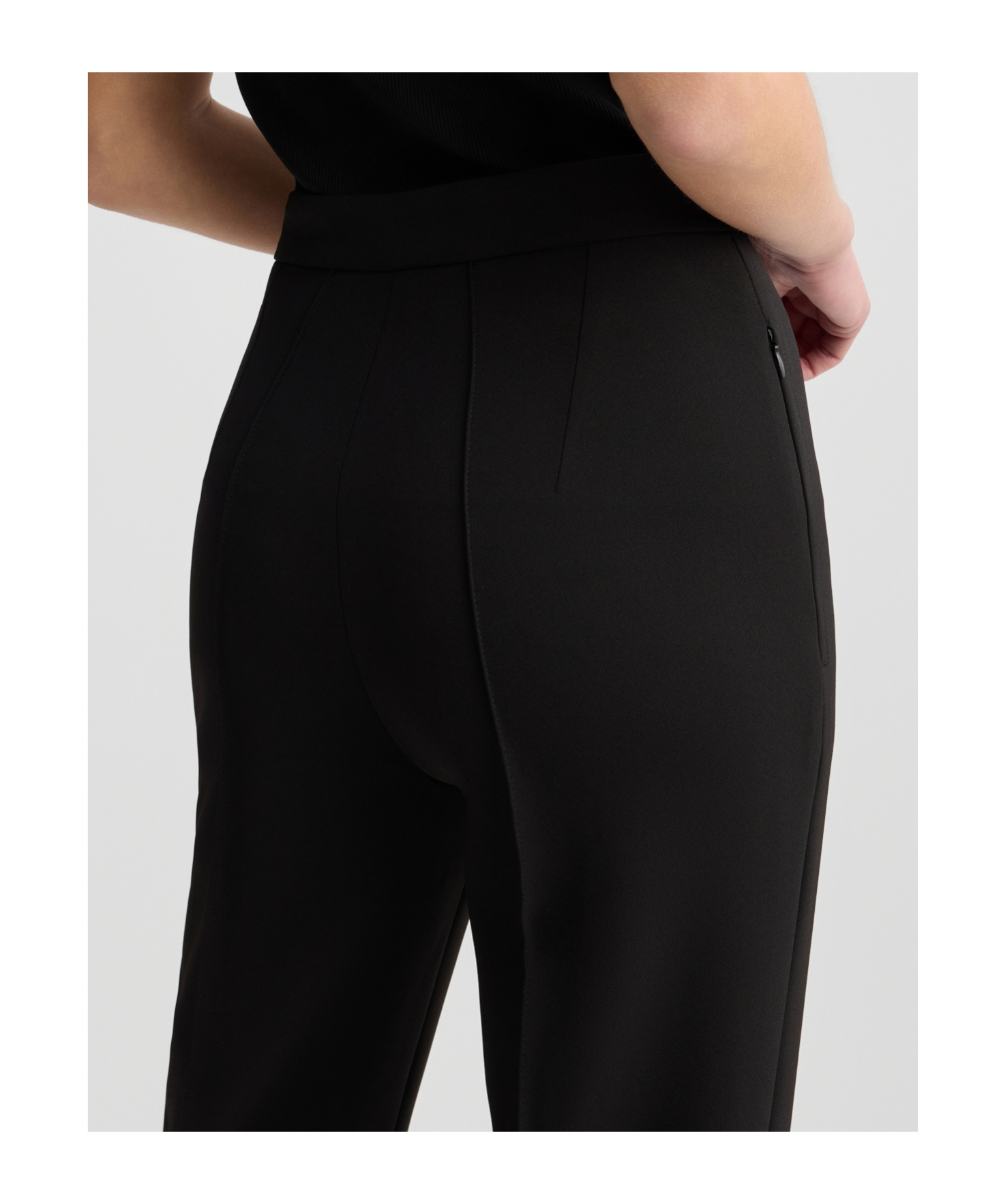 Liu •jo Cigarette Pants In Black