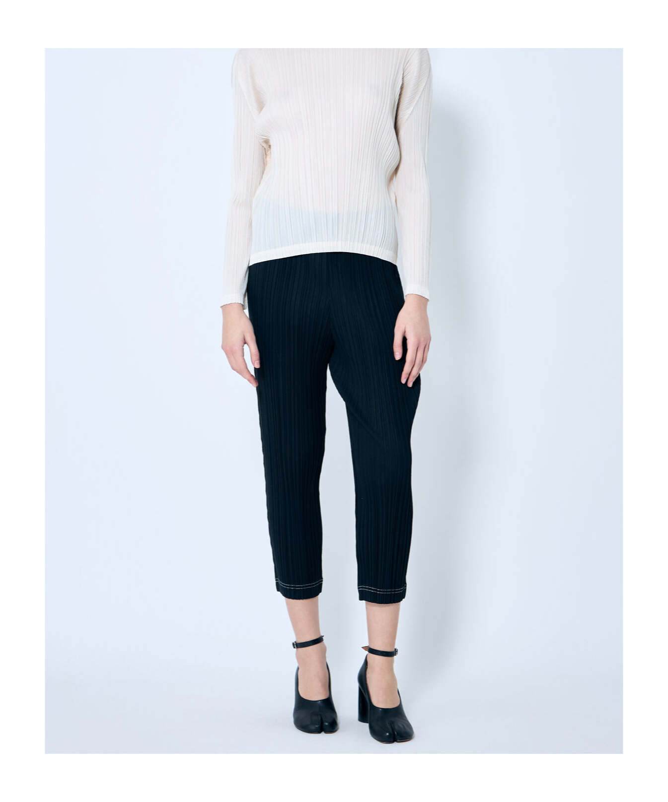 Issey Miyake Elastic Waist Casual Pants In Black