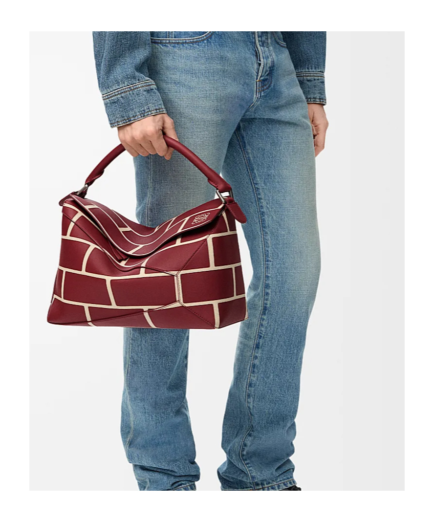 Loewe Large Puzzle Edge Shoulder Bag In Burgundy