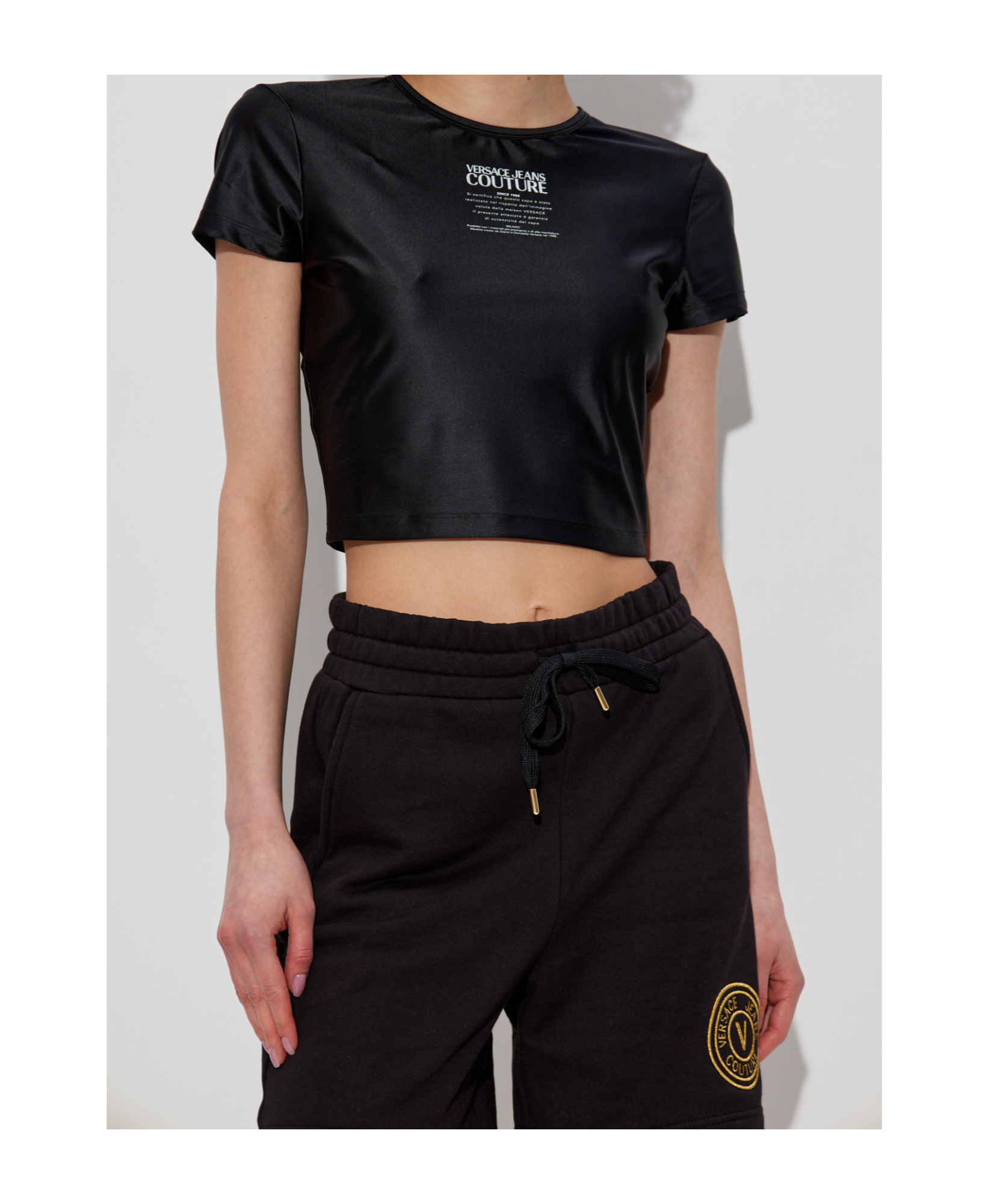 Versace Jeans Couture Logo-printed Crewneck Cropped T-shirt In Black