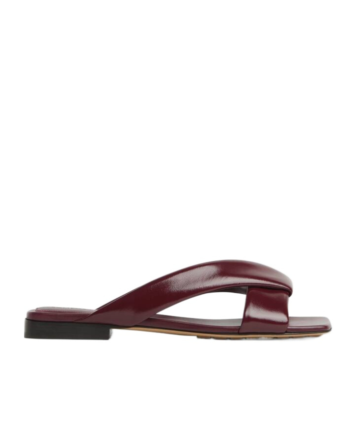 Bottega Veneta Burgundy Shiny Calf Leather Riva Flat Mules In Brown