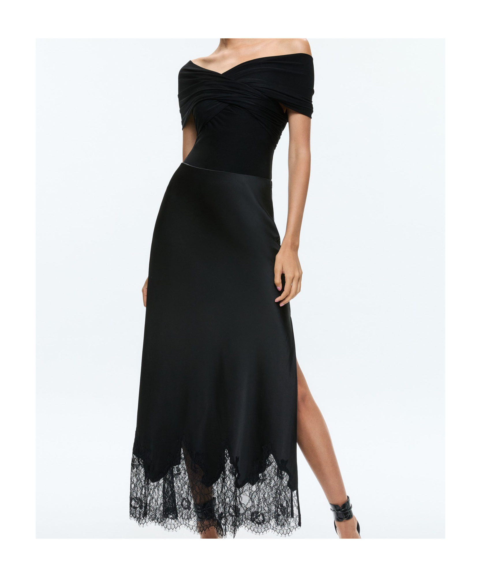 Alice And Olivia Arverne Bodysuit In Black