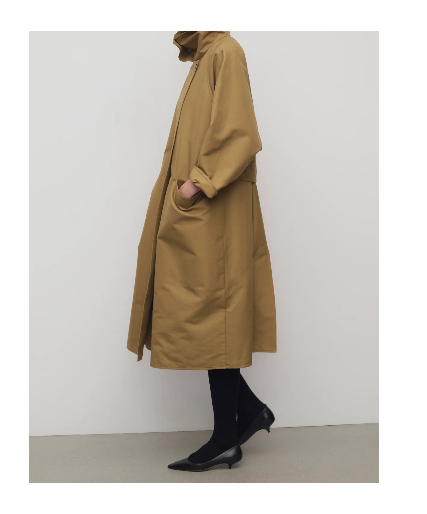 The Row Aurore Oversized Trench Coat In Nude