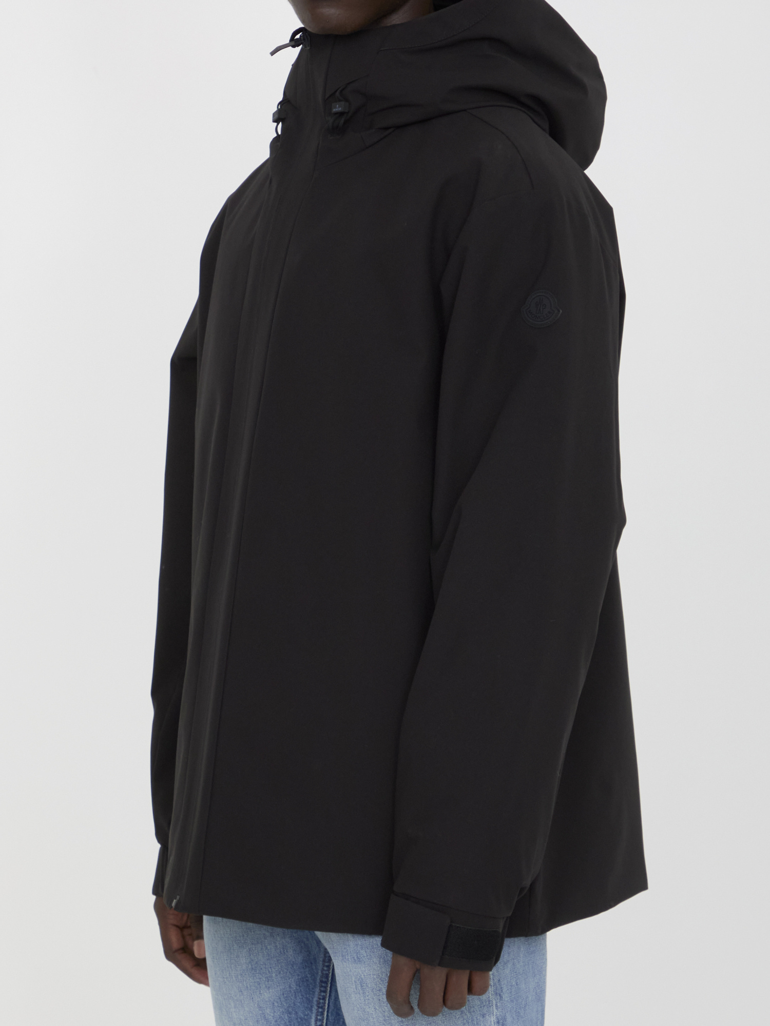 Moncler Hooded Casual Jacket In Black
