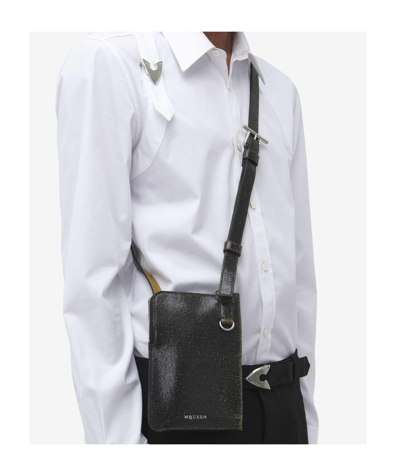 Alexander Mcqueen T-bar Suspender Mobile Phone Bag In Black
