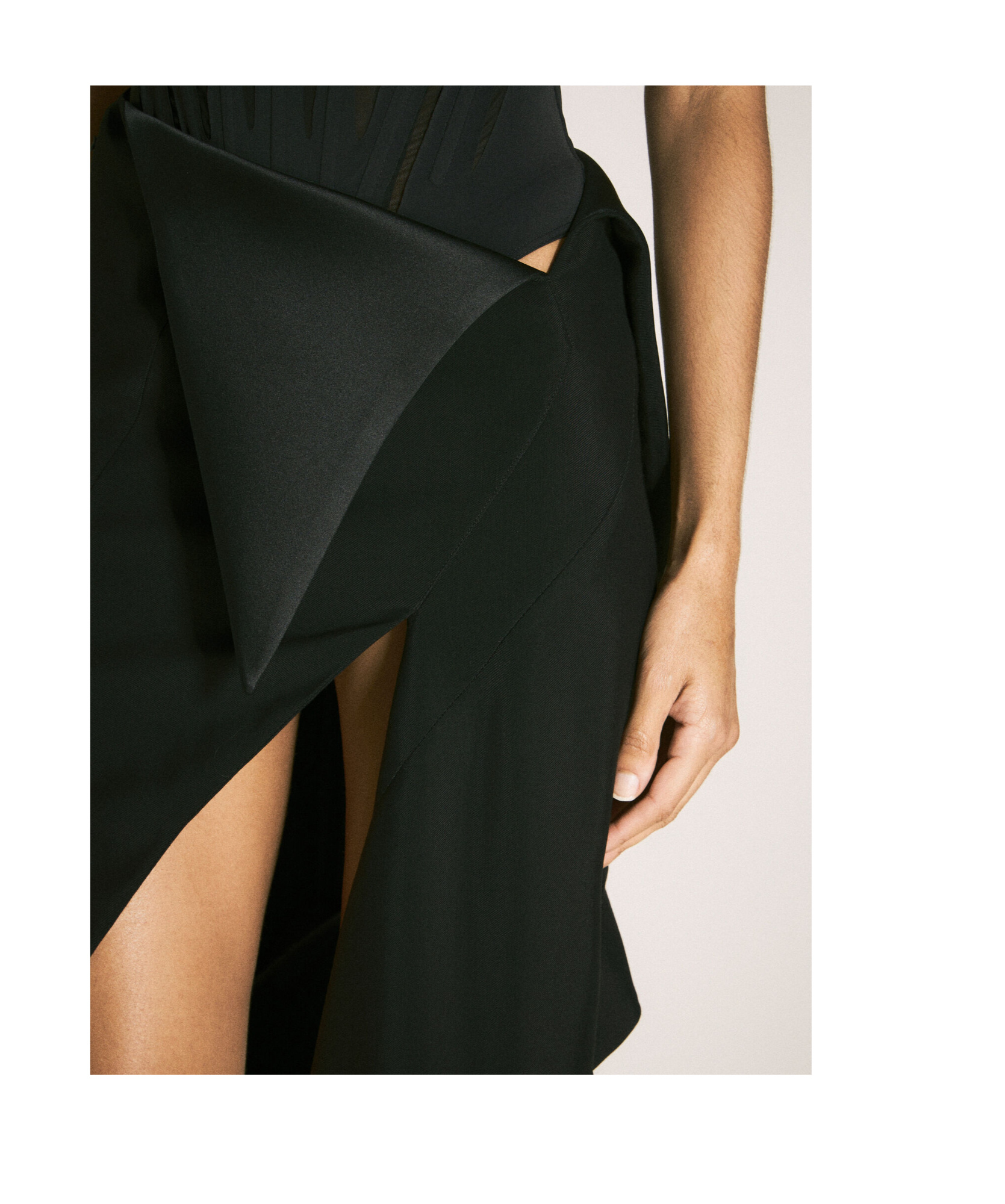 Mugler Asymmetrical Skirt In Black