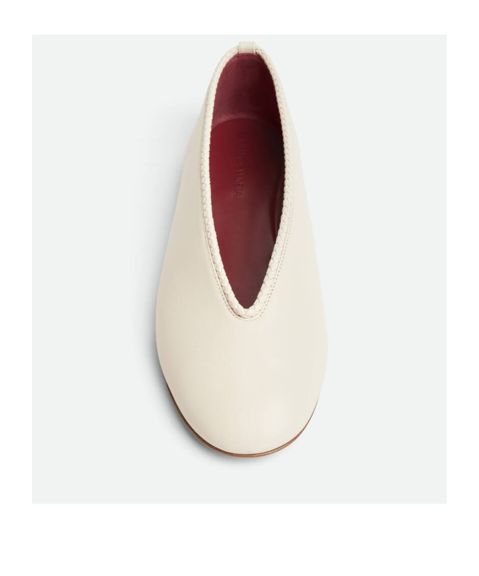 Bottega Veneta Almond Toe Flat Sole Ballerina Shoes In Pink