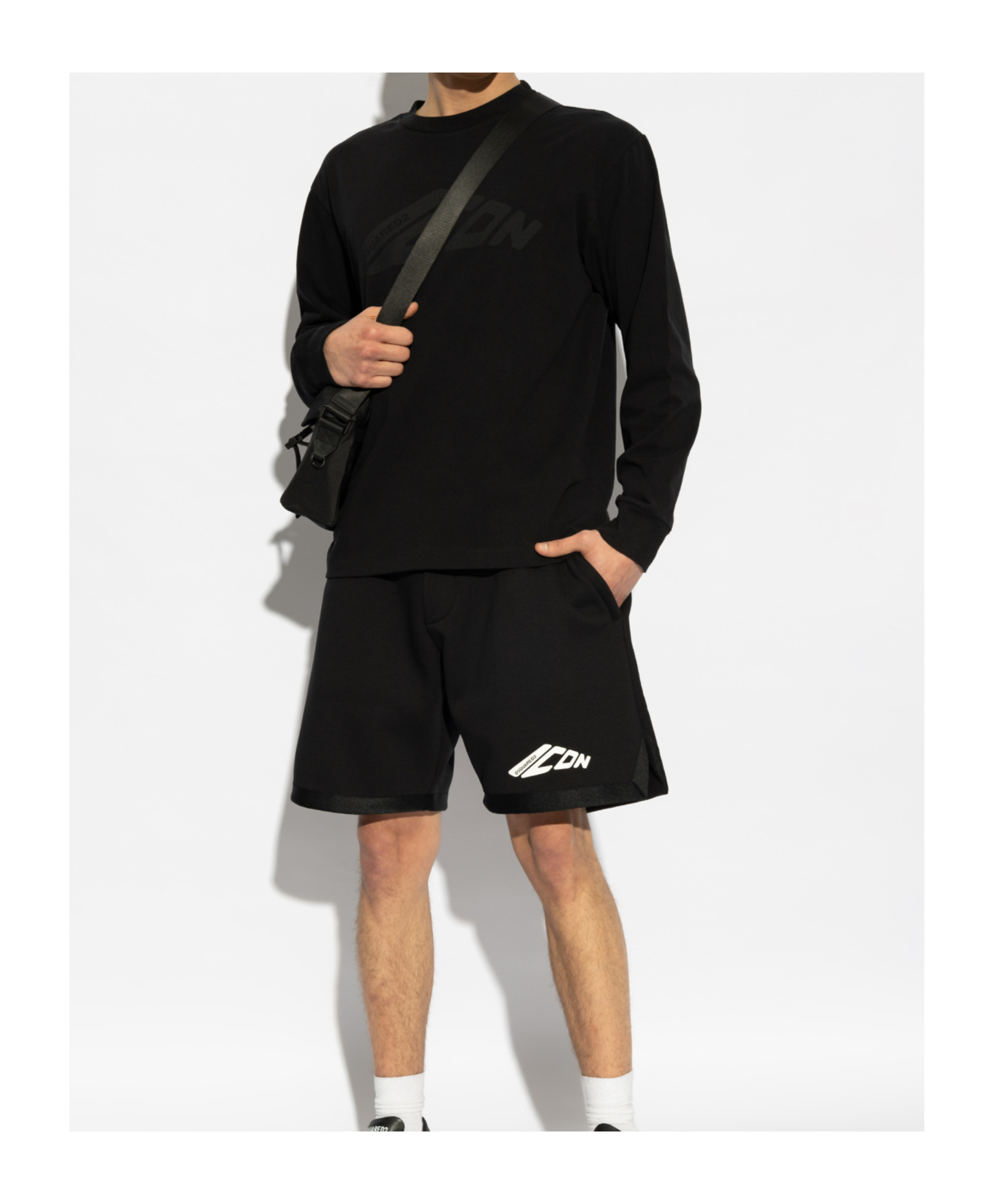 Dsquared2 D2 Icon New Generation Sweat Shorts In Black