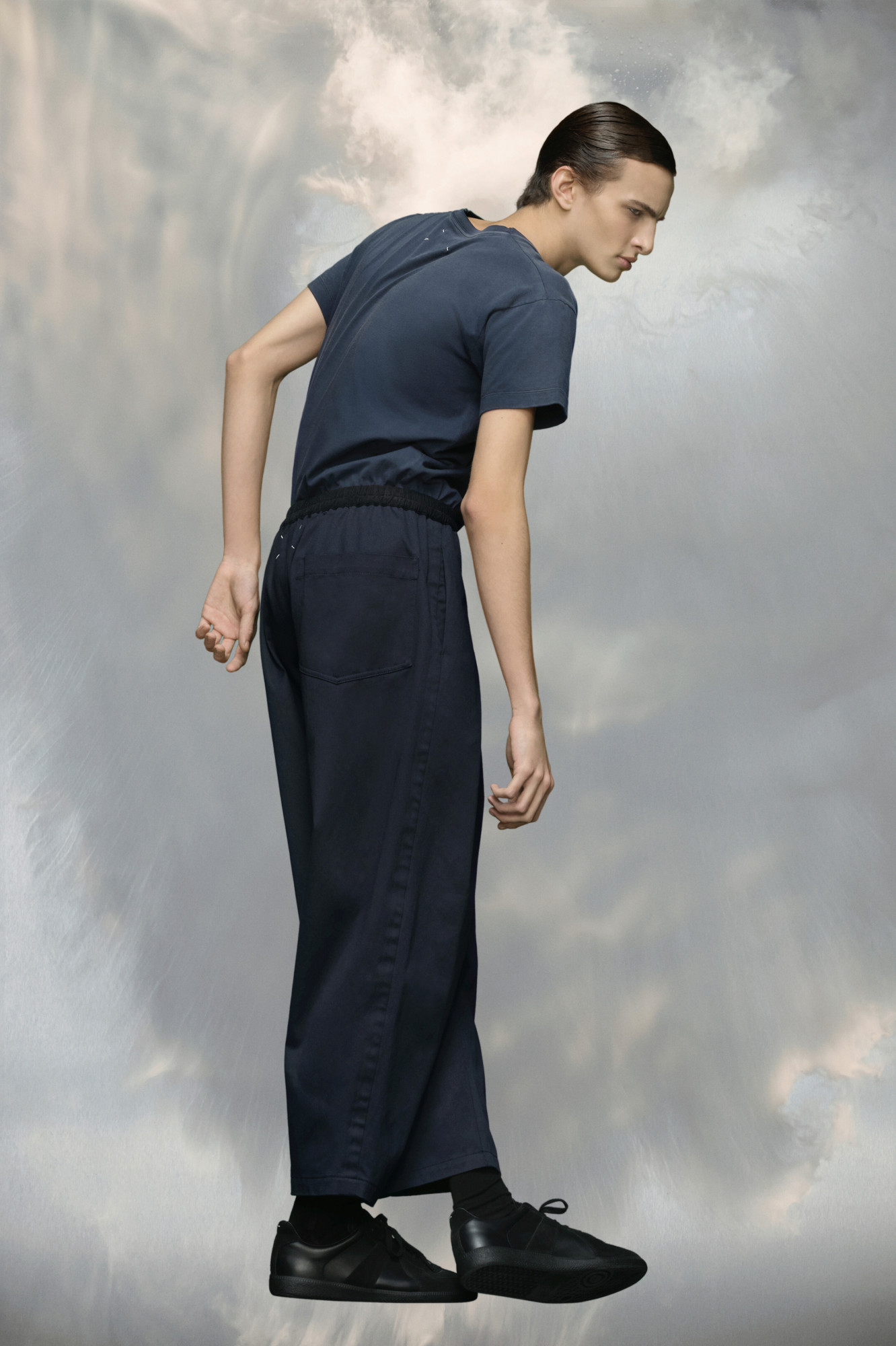 Maison Margiela Loose Fit Cotton Cropped Trousers In Blue