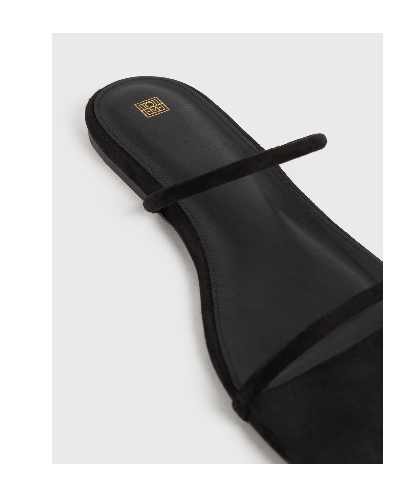 Totême Toteme 'the City' Slides In Black
