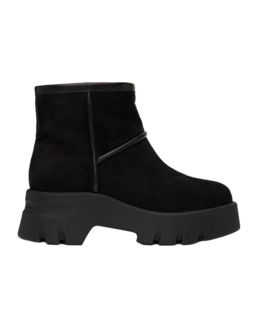Shop Gianvito Rossi Round Head Thick Sole Short Boots In Black