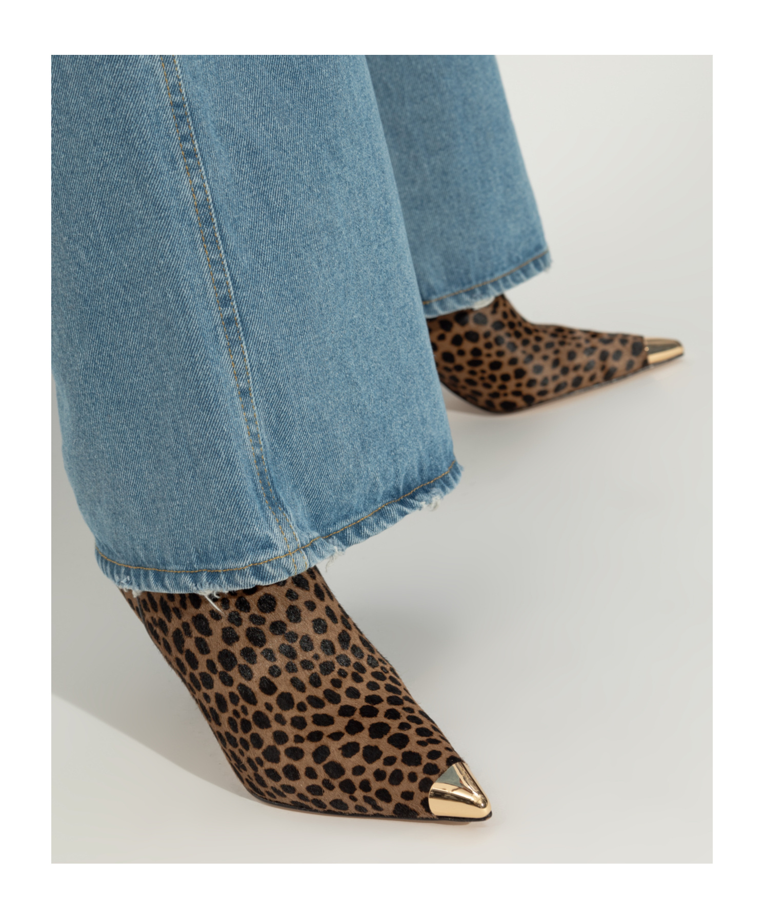Michael Kors Pointed Short Boots In Brown