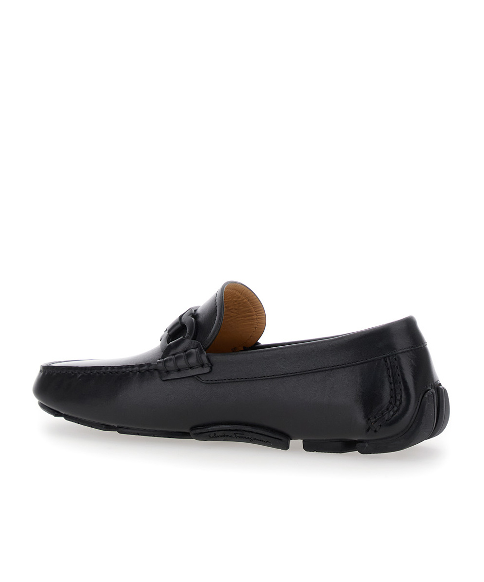 Ferragamo Black Loafers With Ganicini Plaque On The Front In Leather Man In Black