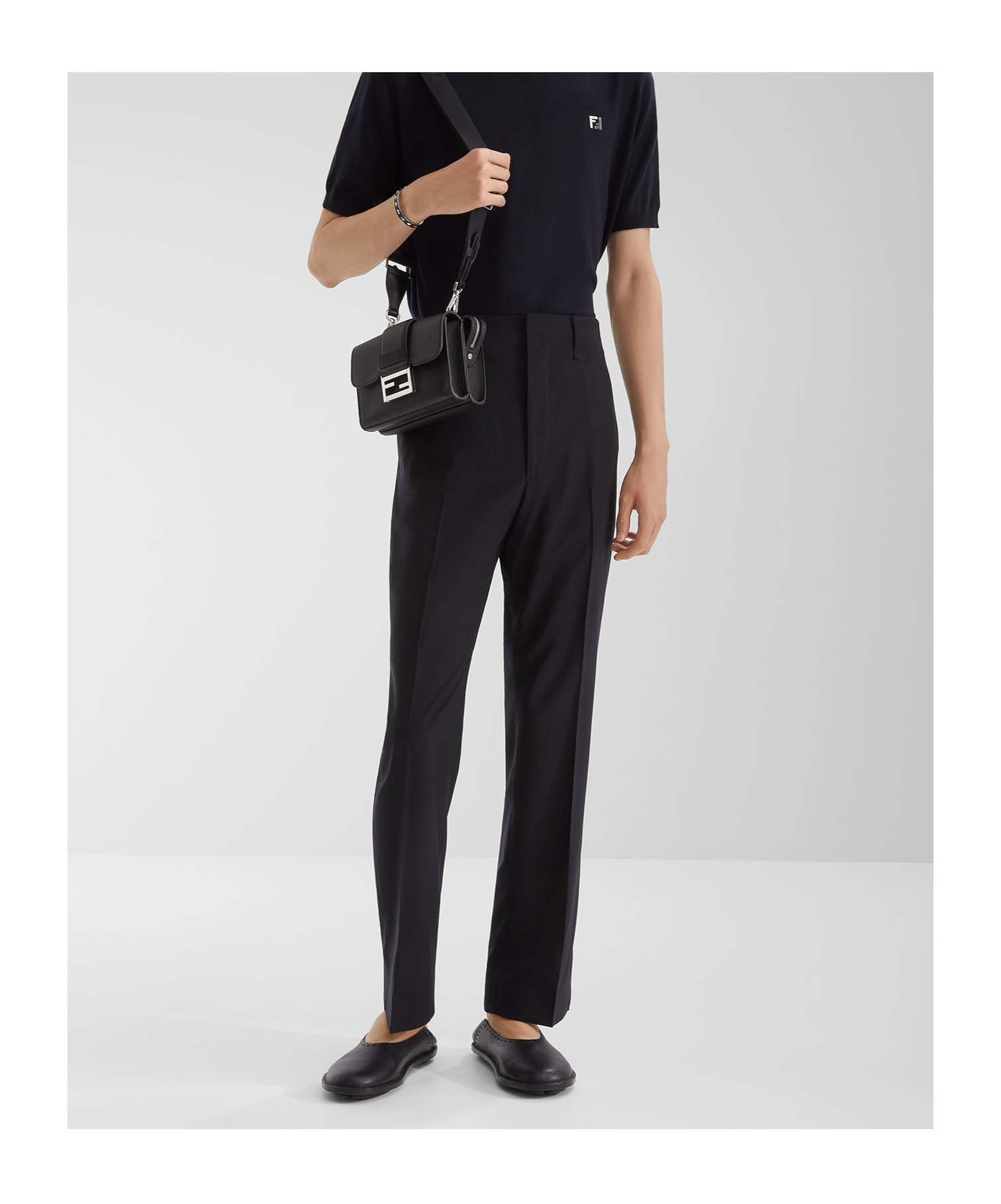 Fendi Logo Patch Casual Pants In Black