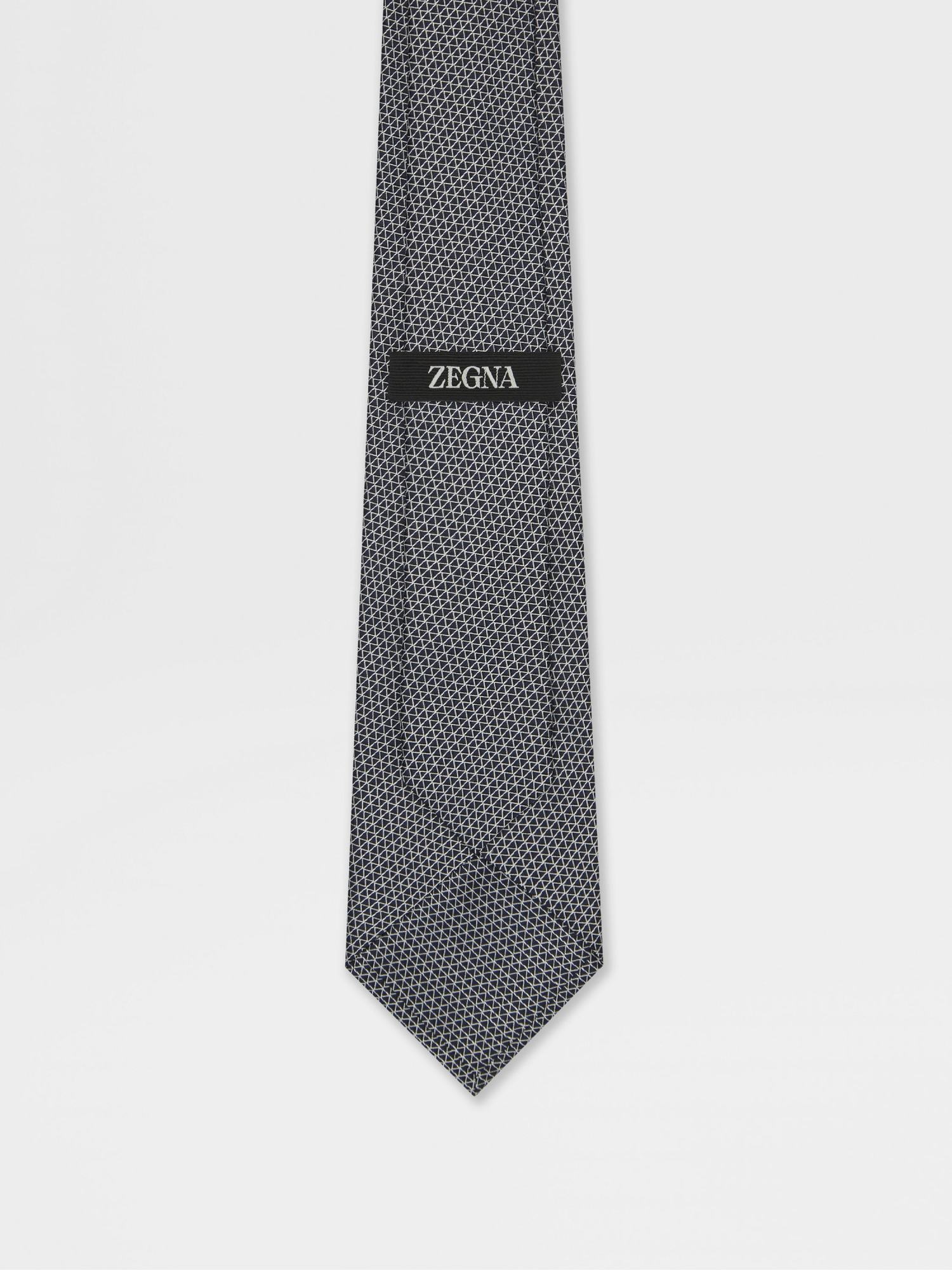 Zegna Geometric Pattern Jacquard Tie In Blue