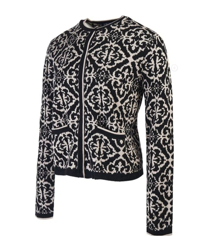 Shop Max Mara Round-collar And Long-sleeved Sweater In Black