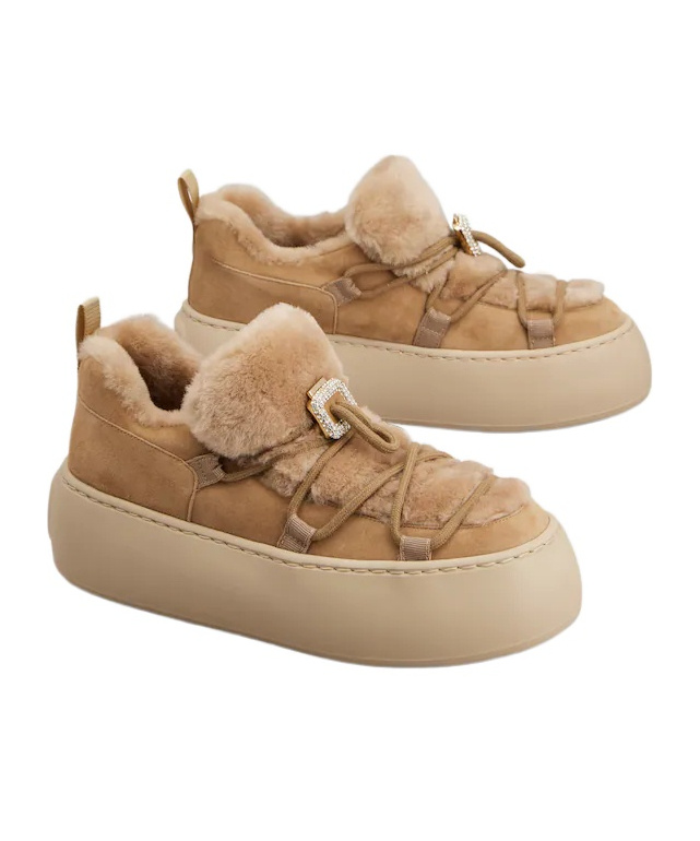 Roger Vivier Sneakers In Brown