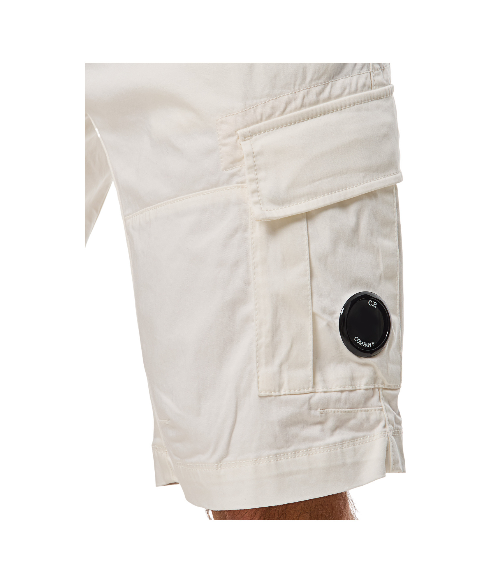 C.p. Company Cargo Shorts In Lightweight Brushed Cotton Fleece In White
