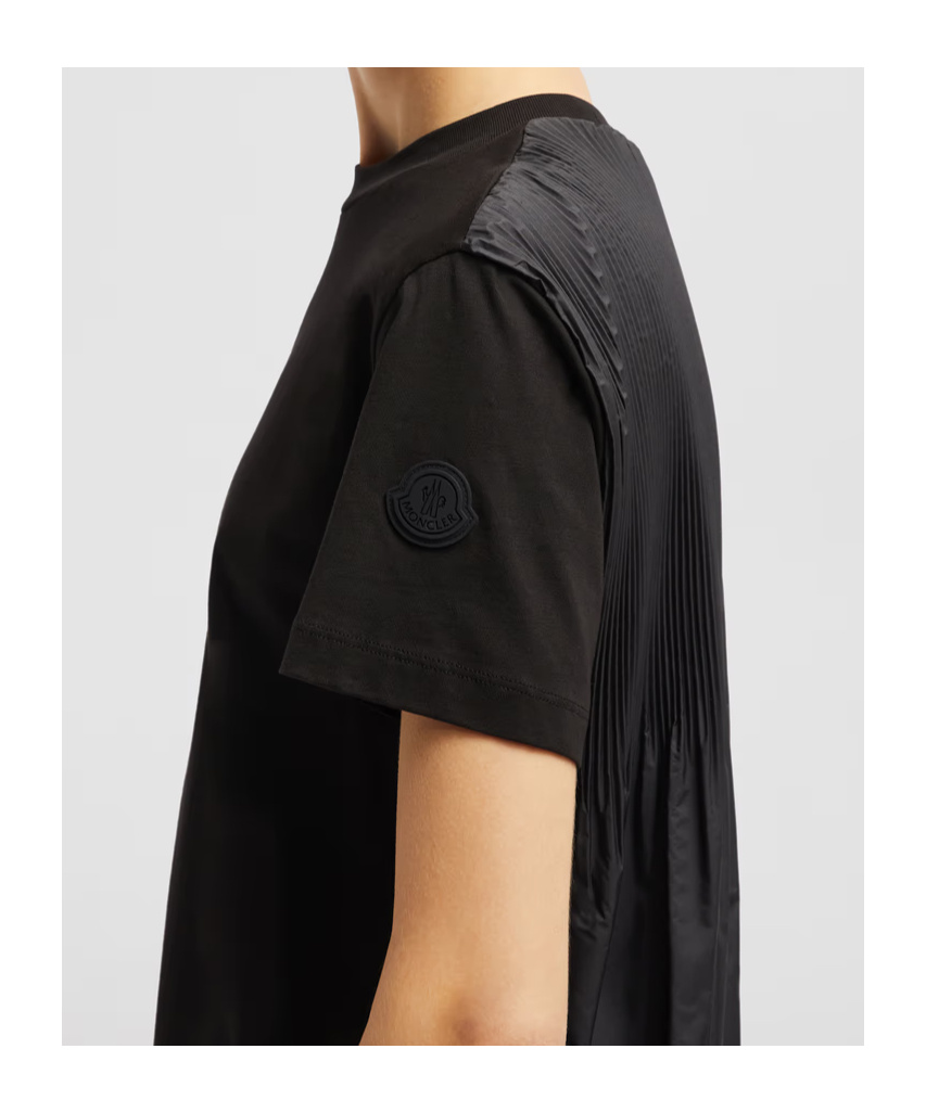 Moncler Pleated T-shirt In Black