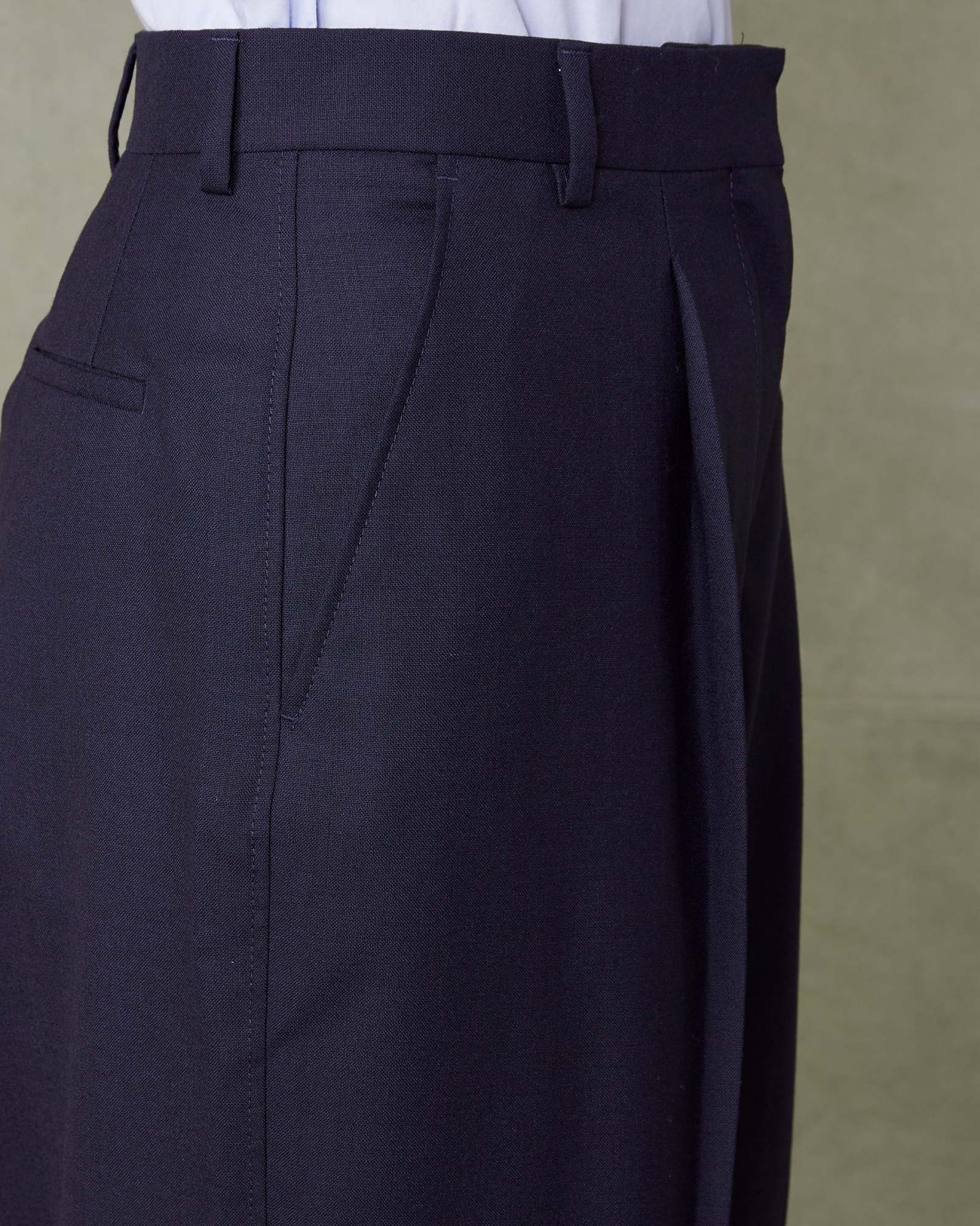 Officine Generale Belt Loops Slacks In Blue