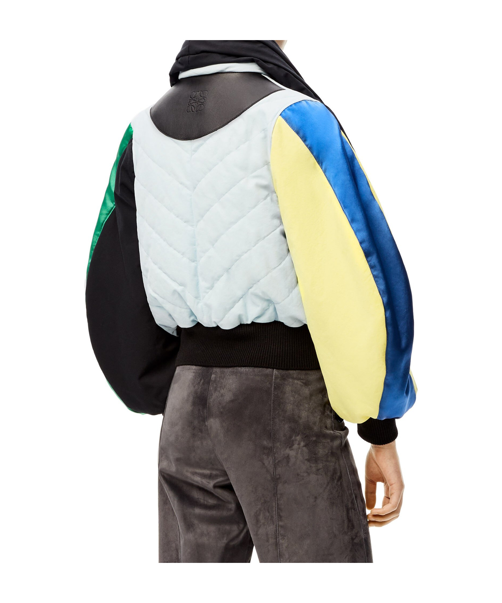 Loewe Collarless Quilted Short Casual Jacket With Round Sleeves In Black