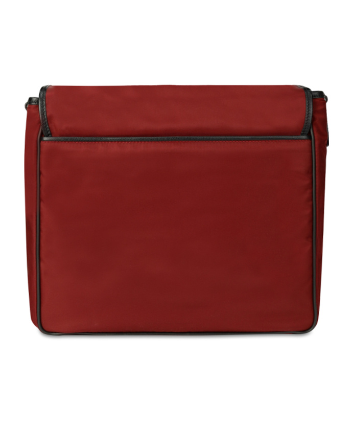 Giorgio Armani Logo Shoulder Bag In Red