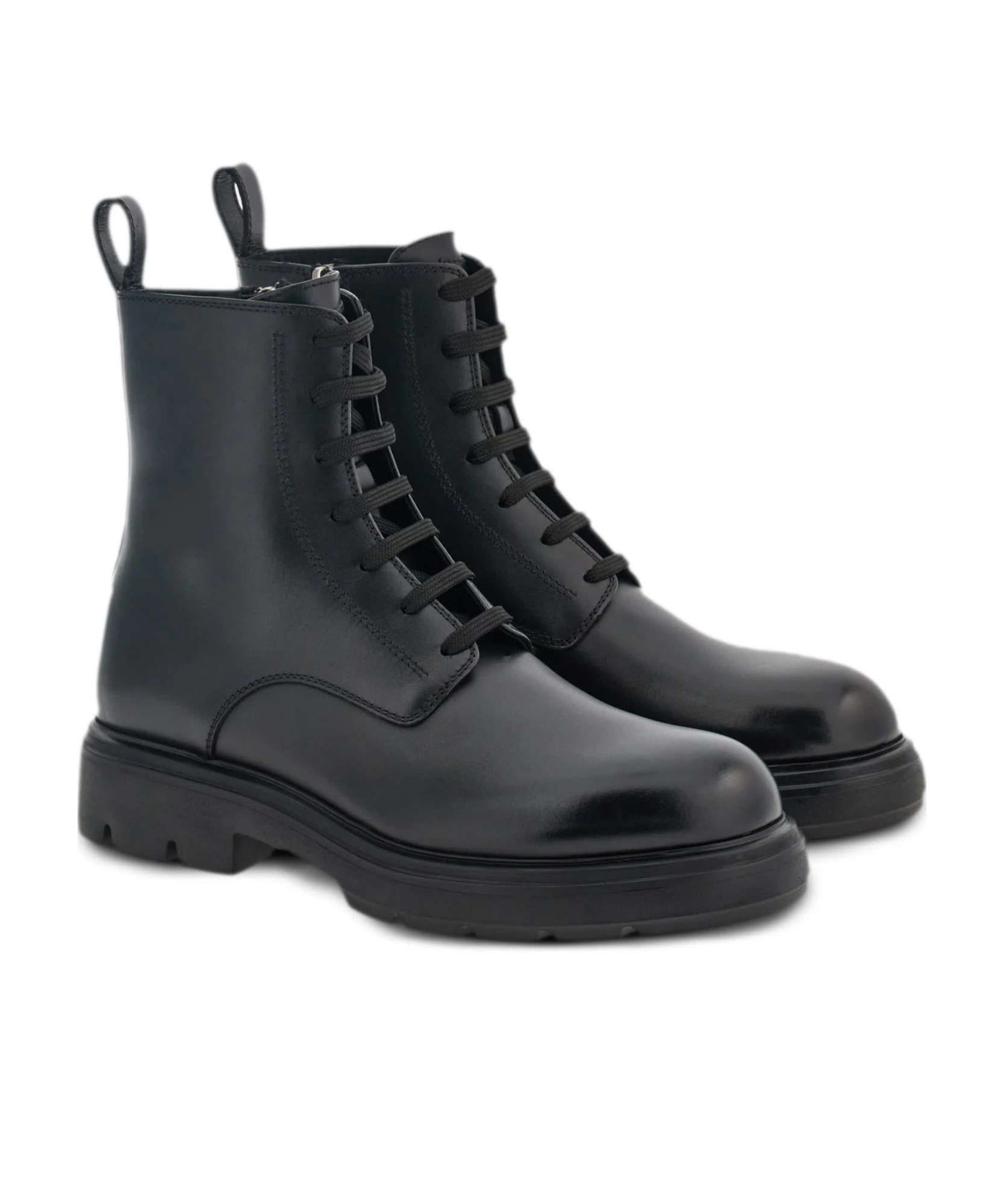 Ferragamo Short Boots With Lace On The Front In Black
