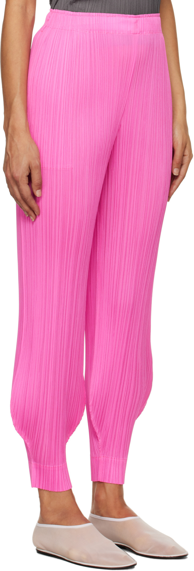 Shop Issey Miyake Elastic Waist Casual Pants In Pink