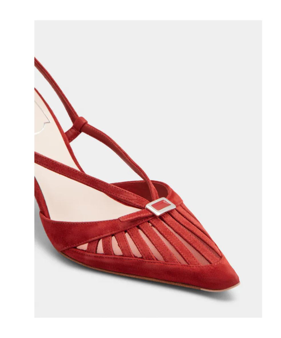 Roger Vivier Escarpins Dorsay Virgule En Cuir Velours In Red