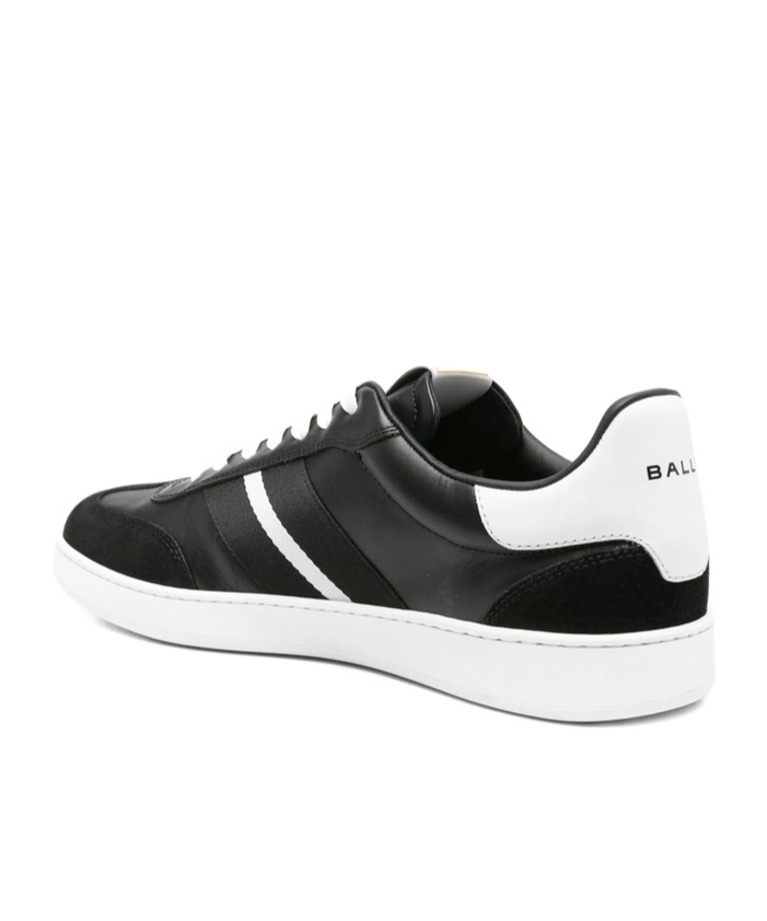 Bally Roget Leather Sneakers Contrast Sole In Black