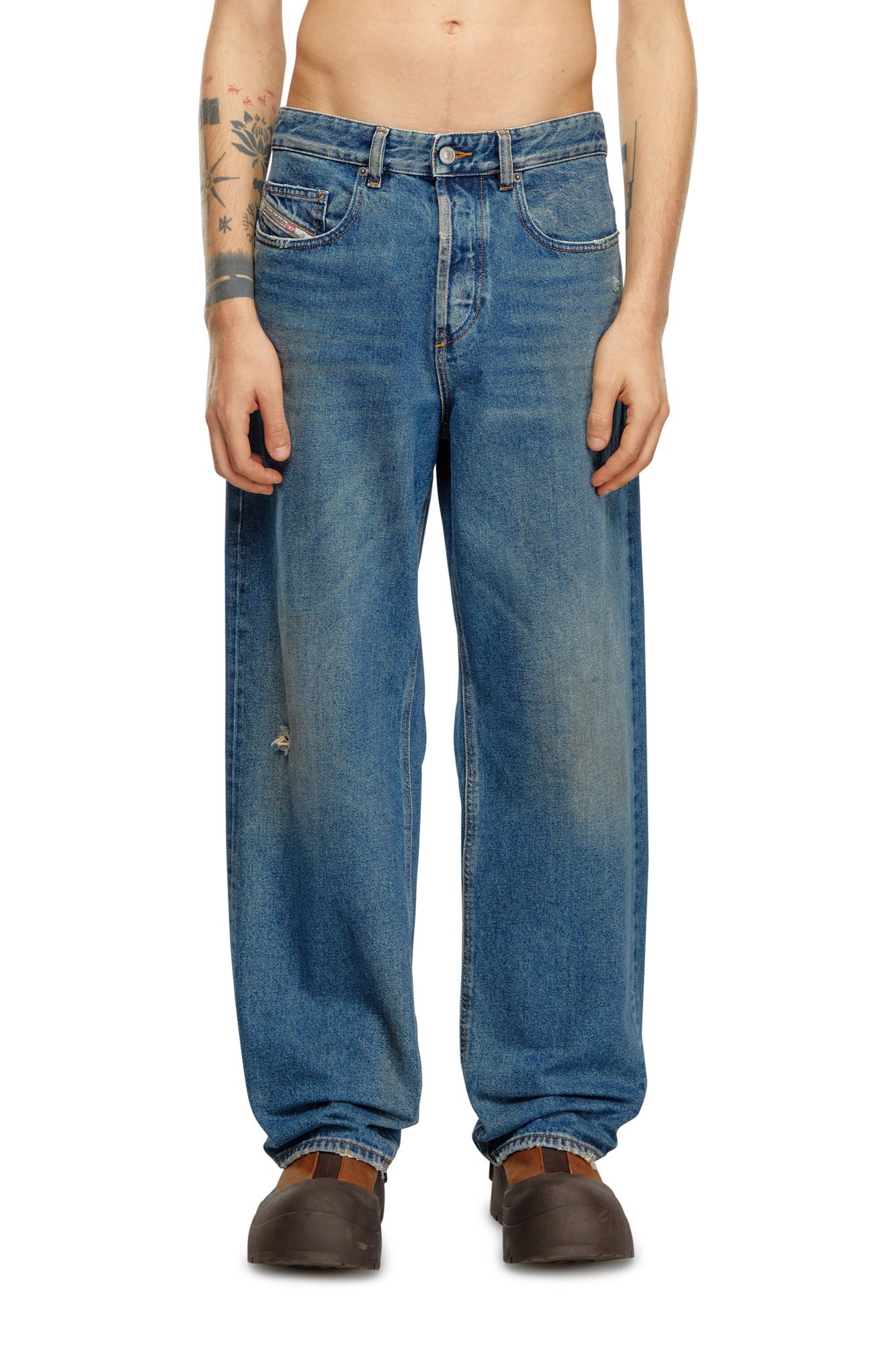 Diesel 2001 D-macro Straight-leg Jeans In Blue