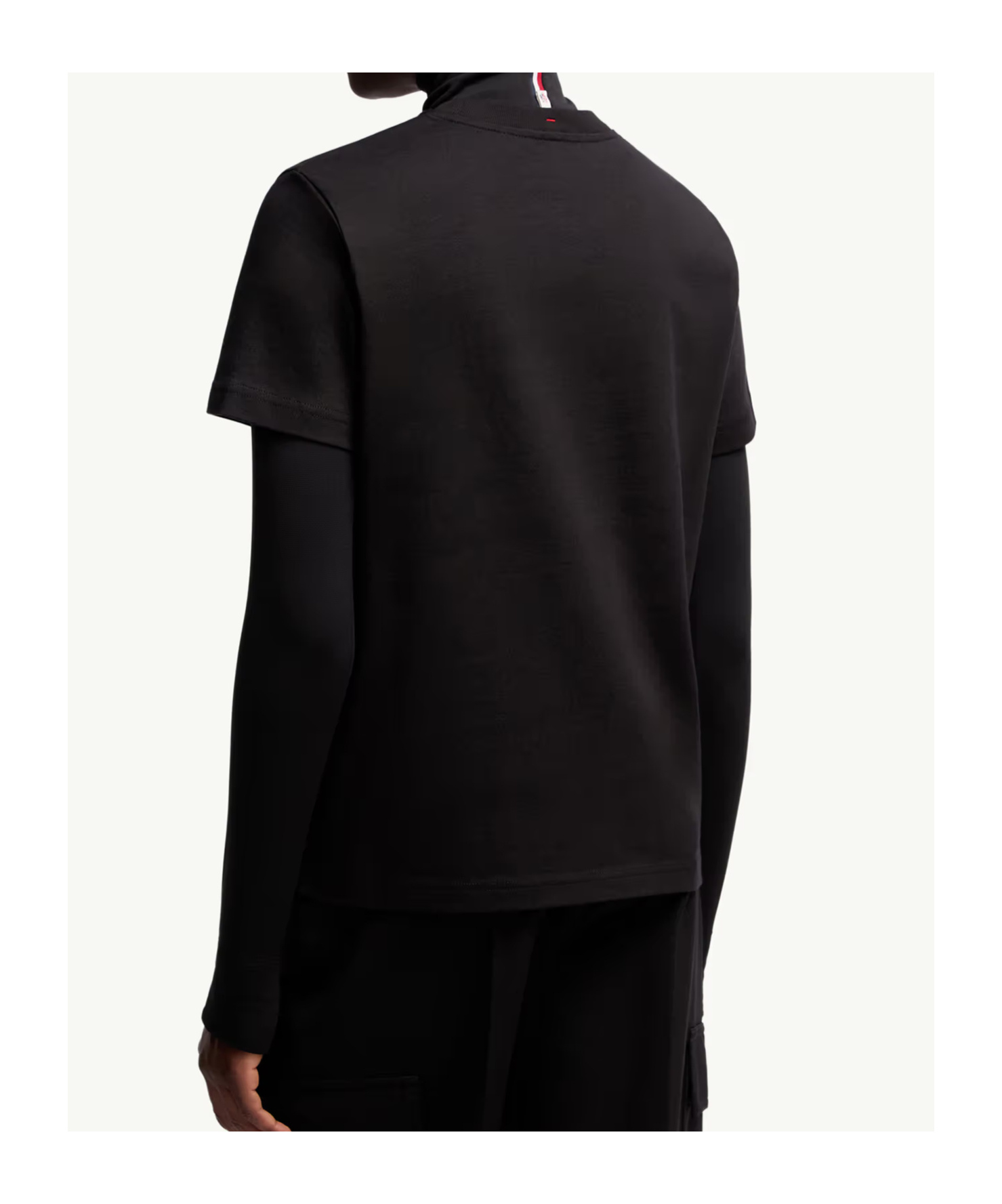 Moncler Contrasting Logo T-shirt In Black