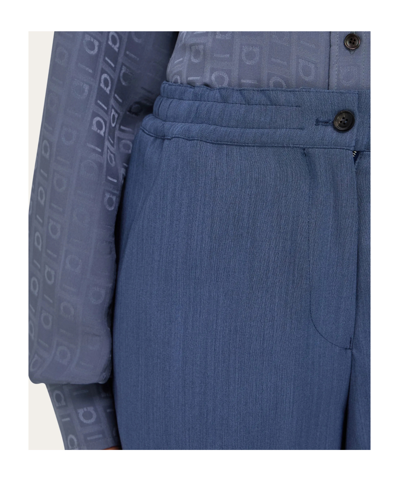 Ferragamo Elastic Waist Shorts In Blue