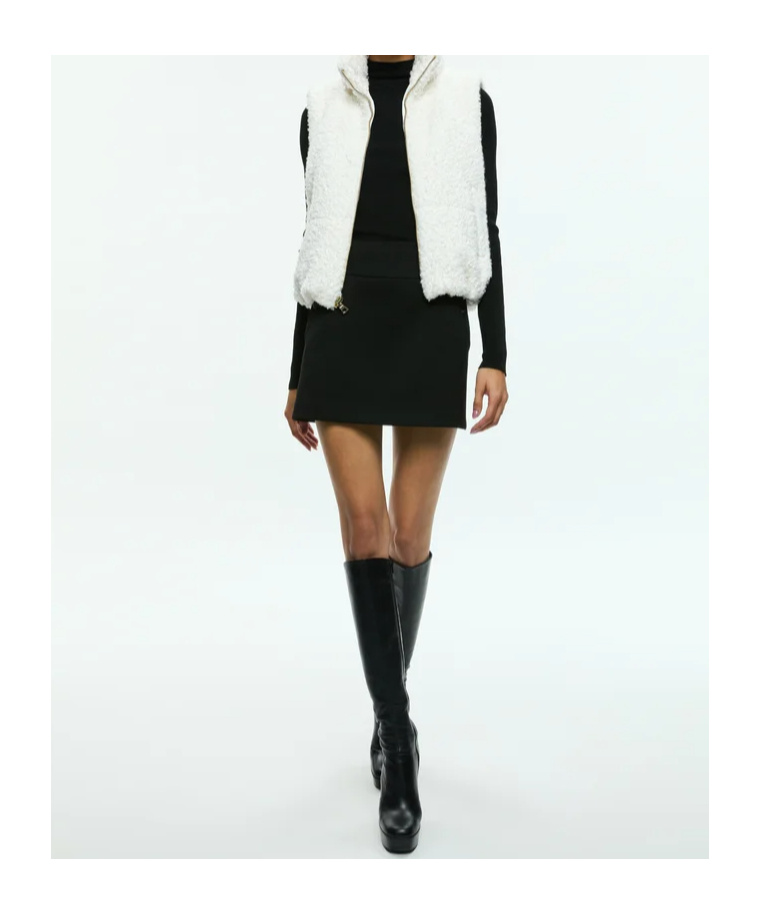 Alice And Olivia Robena Teddy Bear Vest In Off-white