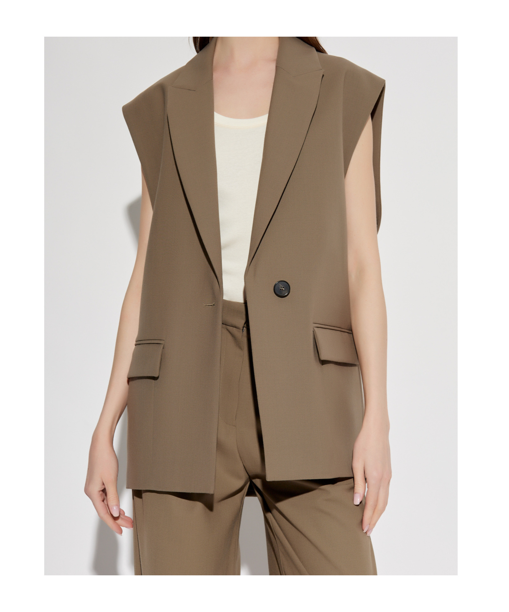 Iro Sleeveless Vest In Brown
