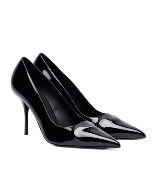 Alaïa Pointy High-heeled Shoes In Black