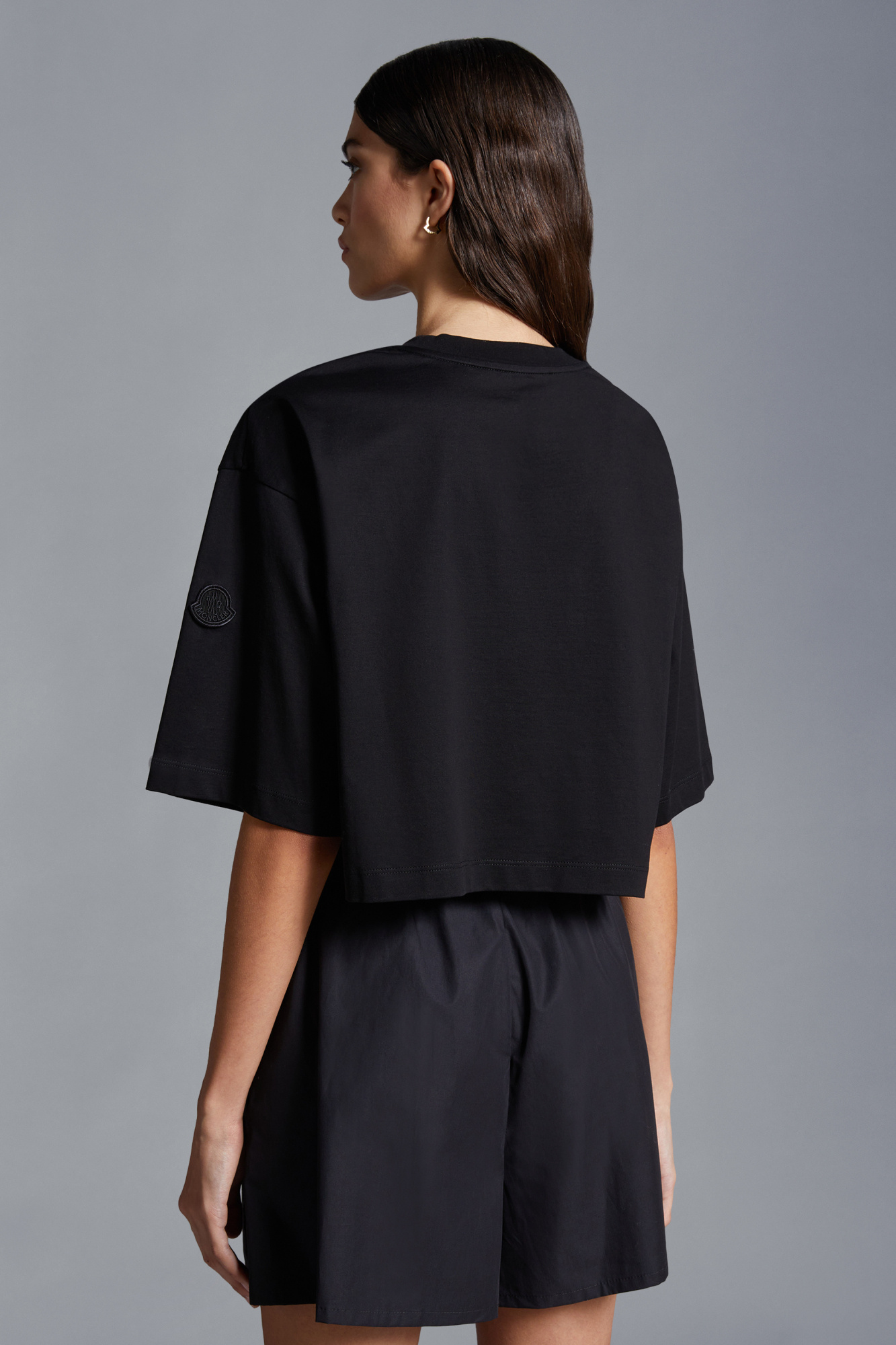 Moncler Sequin-logo Cropped T-shirt In Black