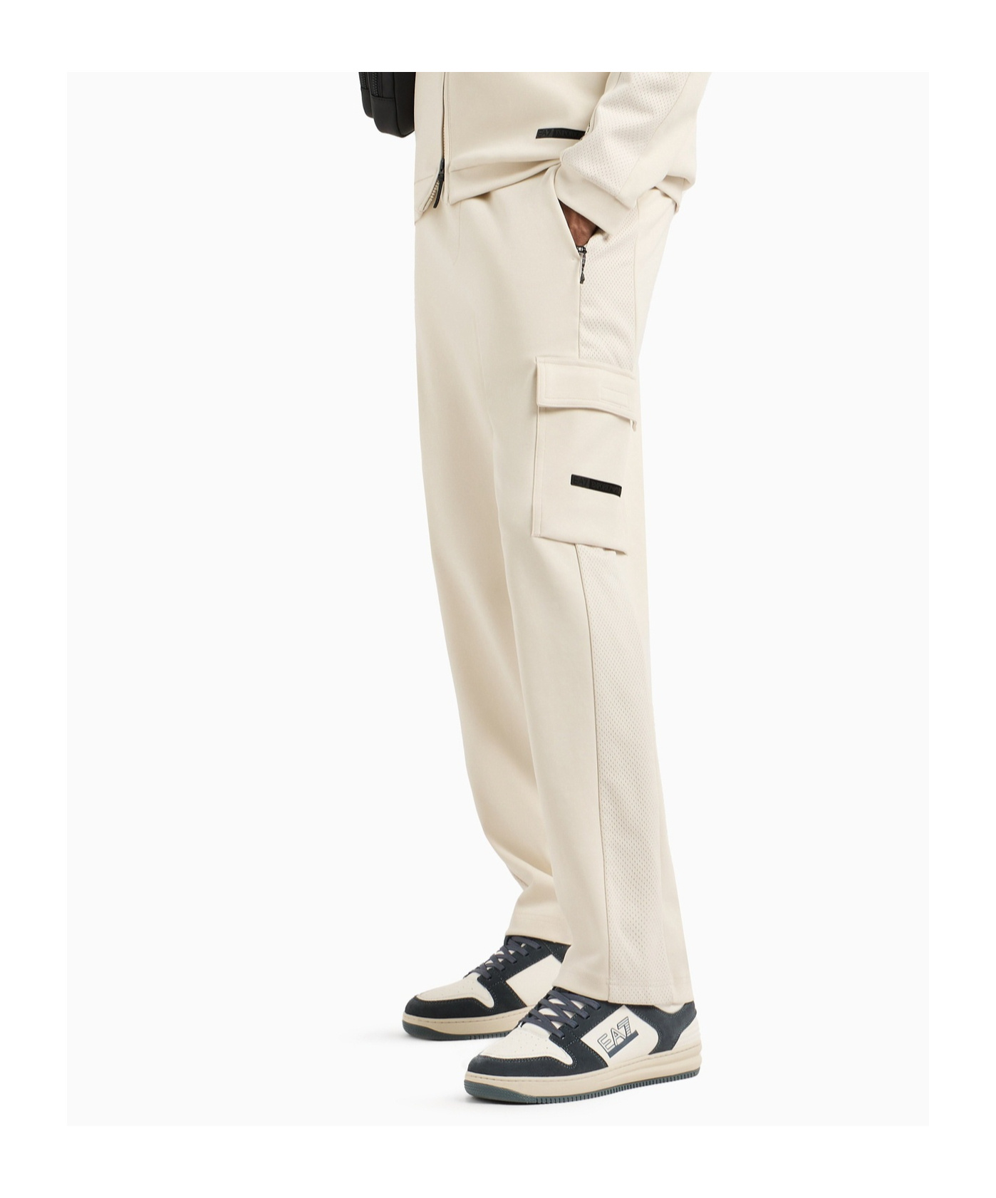 Ea7 Straight-leg Stitching Workwear Sports Sweatpants In White