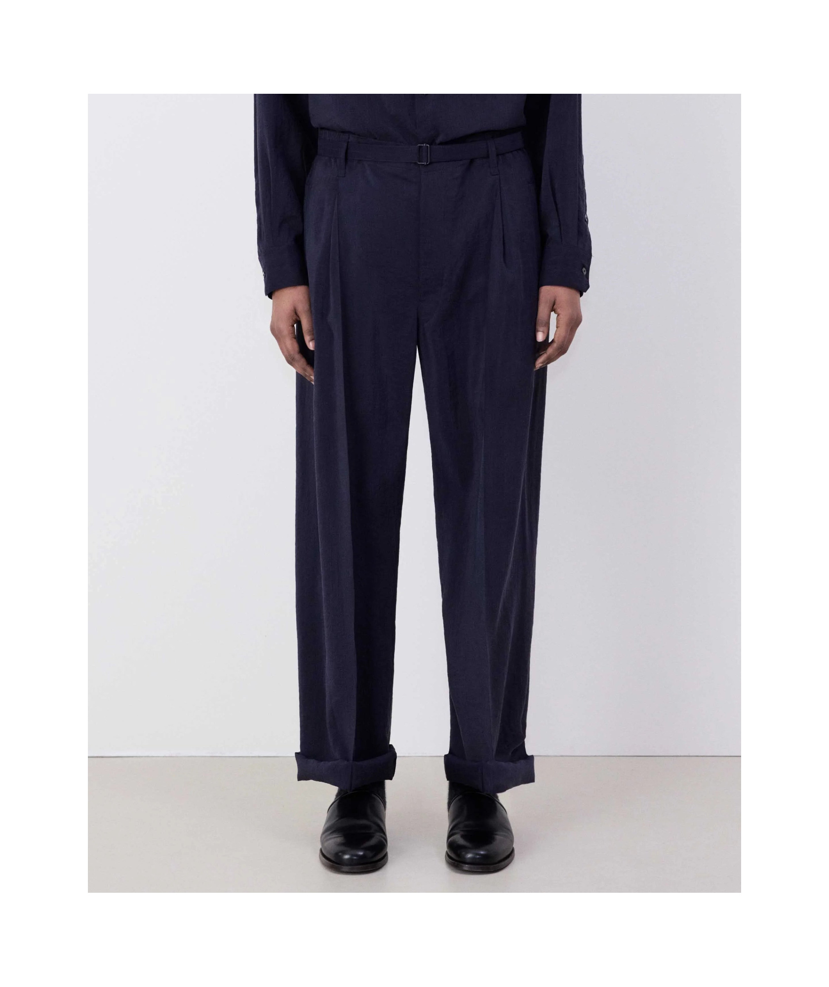 Lemaire Belted Casual Pants In Black