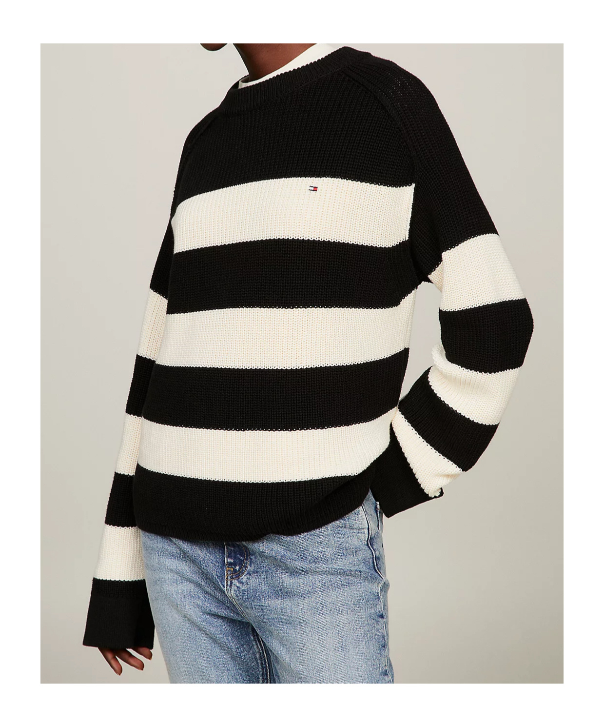Tommy Hilfiger Long-sleeved Sweater In Black