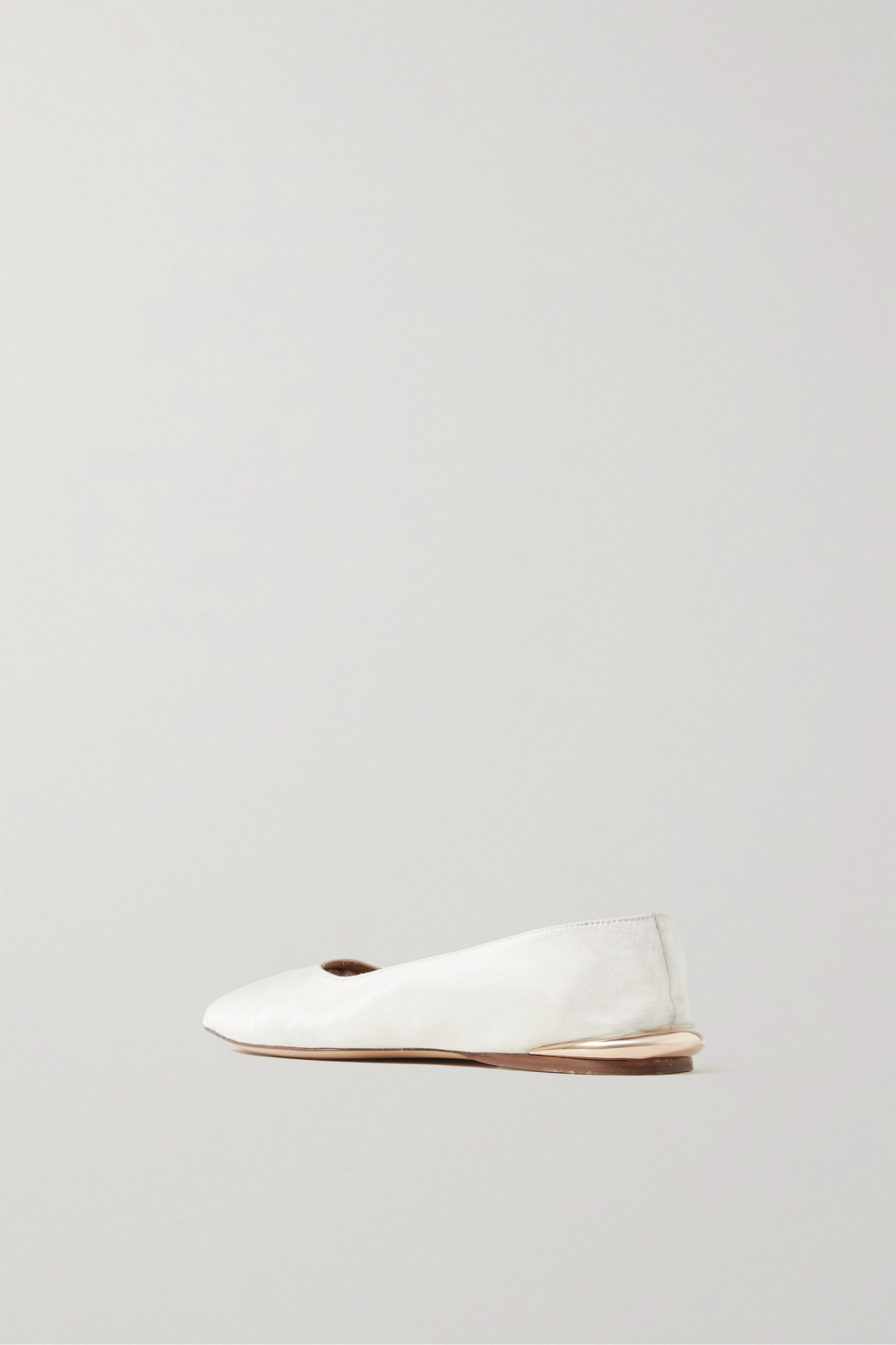 Gabriela Hearst Pointed-toe Ballet Flats In White