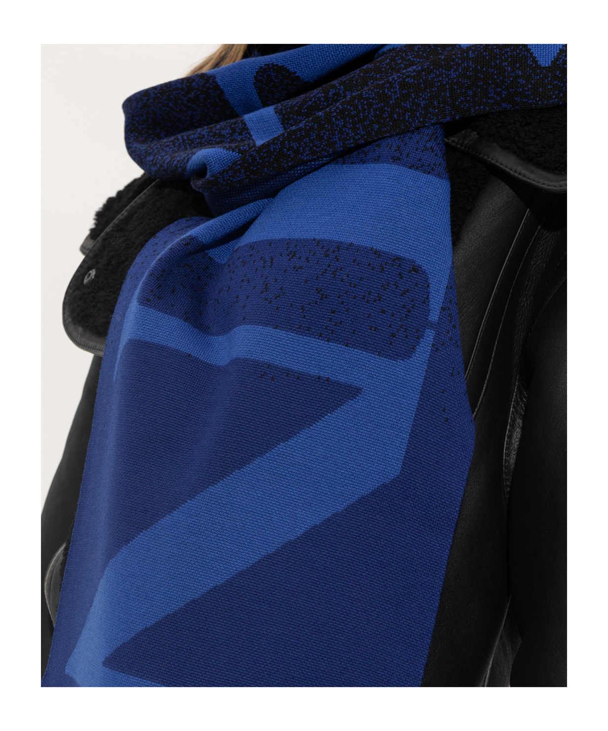 Lanvin Logo-intarsia Knitted Finished Edge Scarf In Black