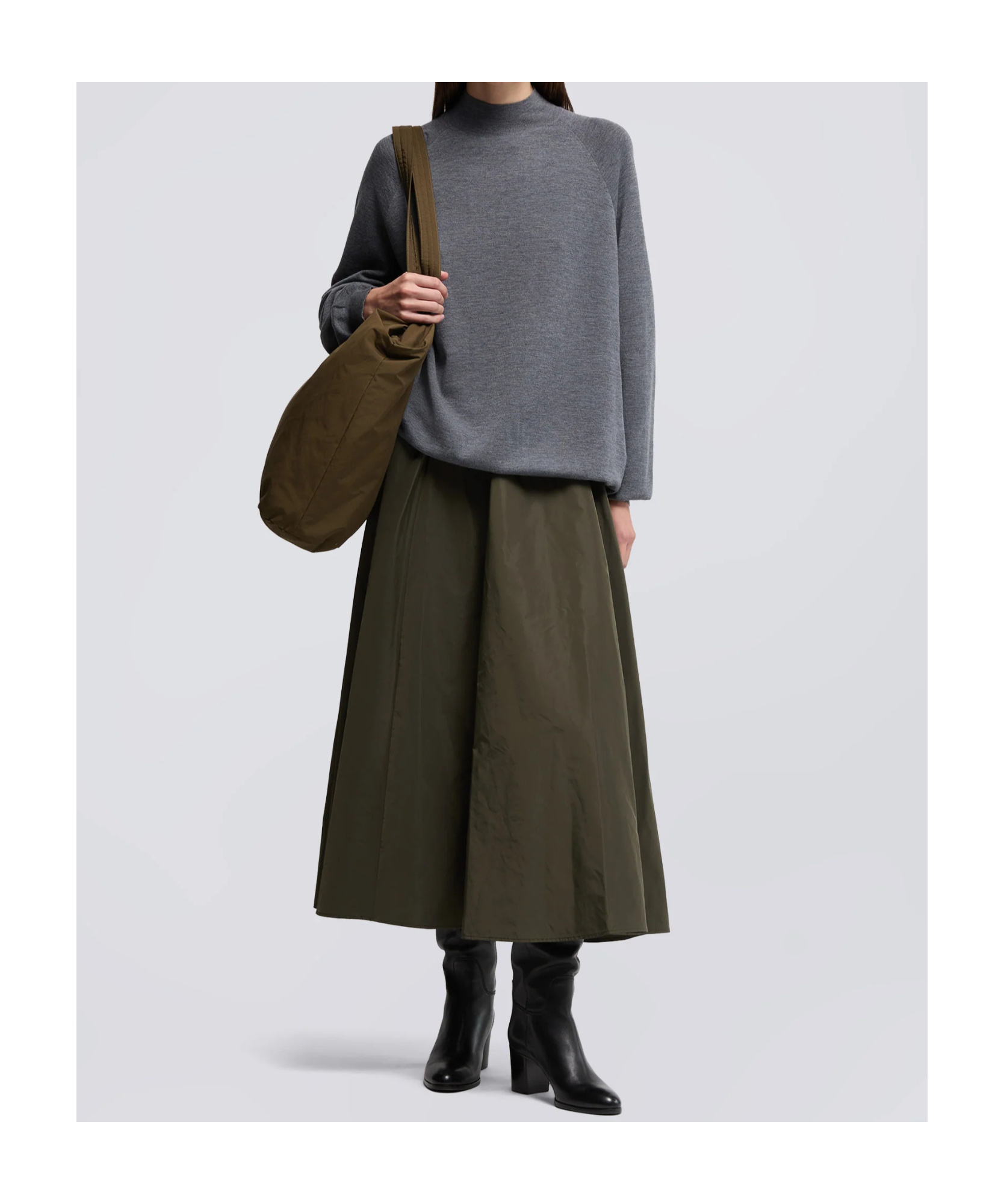 Aspesi Flared Midi Skirt With Flattering Silhouette In Green
